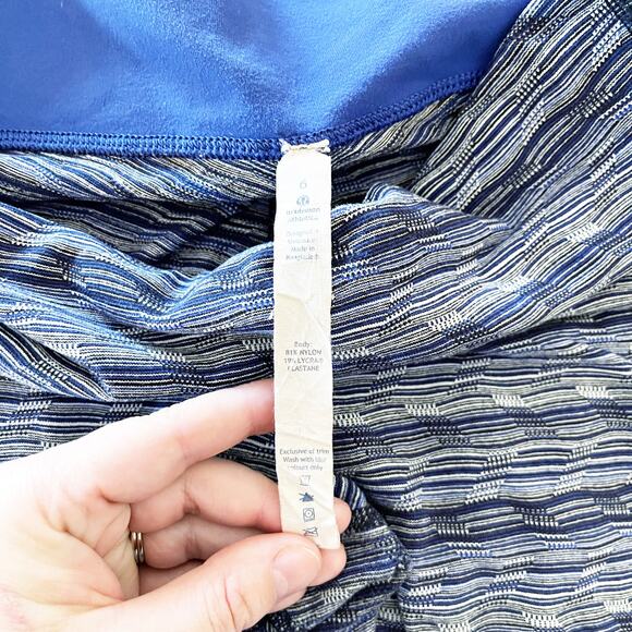 Lululemon Wunder Under Crop III in Space Dye Twist Sapphire Blue Multi - Picture 6 of 6